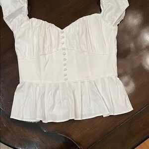 White House Black Market new White Buttoned Blouse sleeveless great quality 8